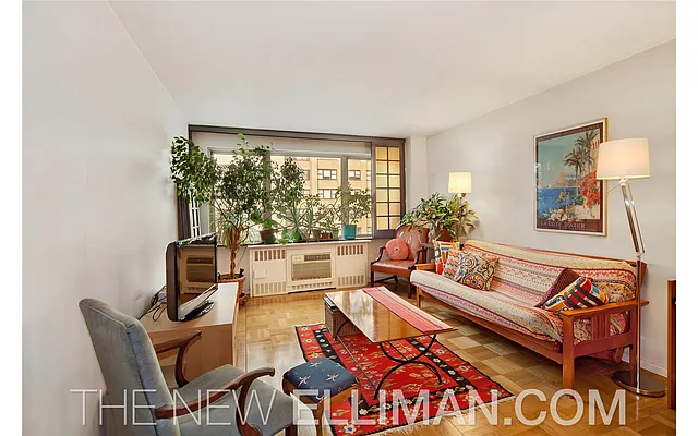 Sold by Douglas Elliman | media 16