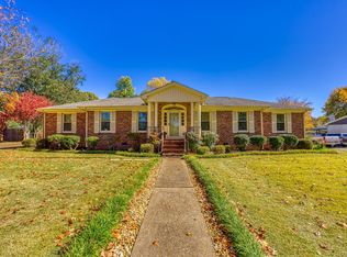 445 Roxie Dr, Florence, AL 35633