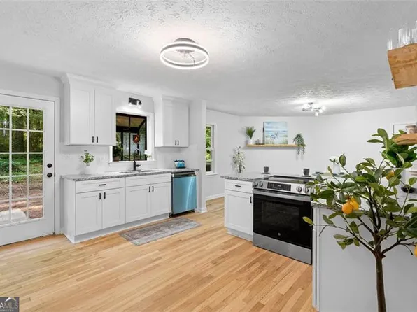 2984 E Paulding Dr, Dallas, GA 30157