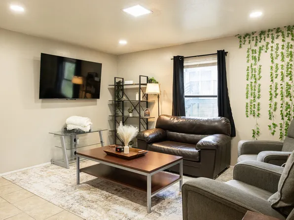 706 Navidad St #D, Bryan, TX 77801