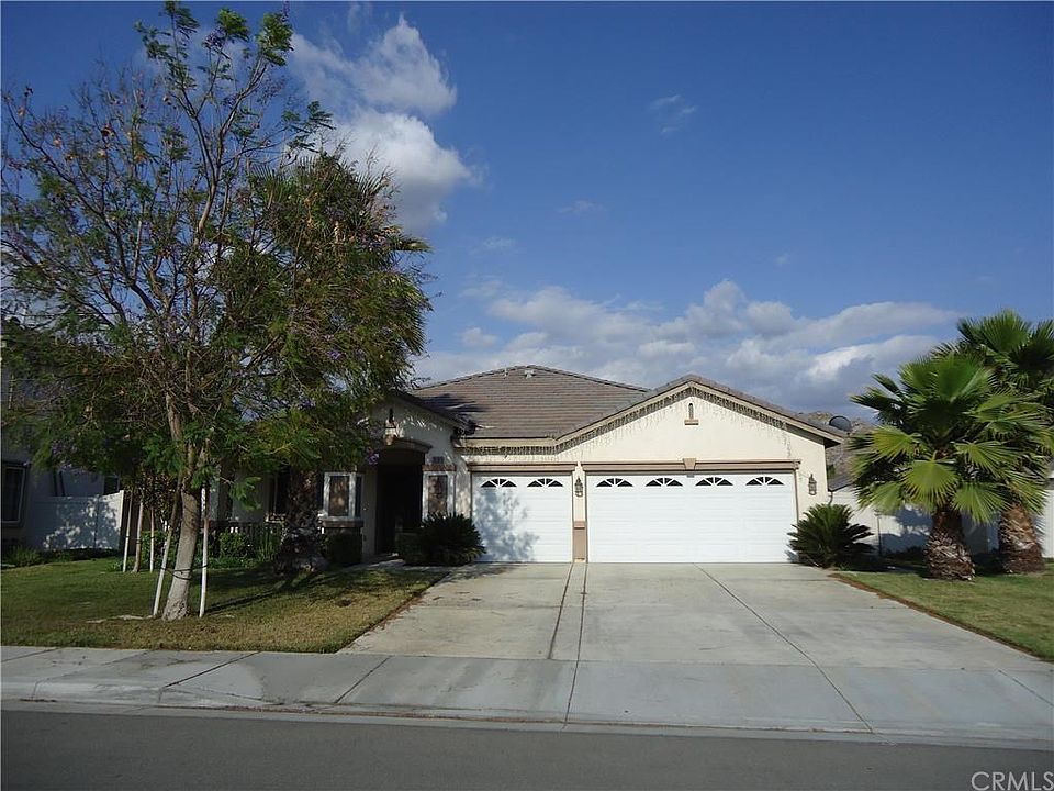 1st image of 16904 Century St