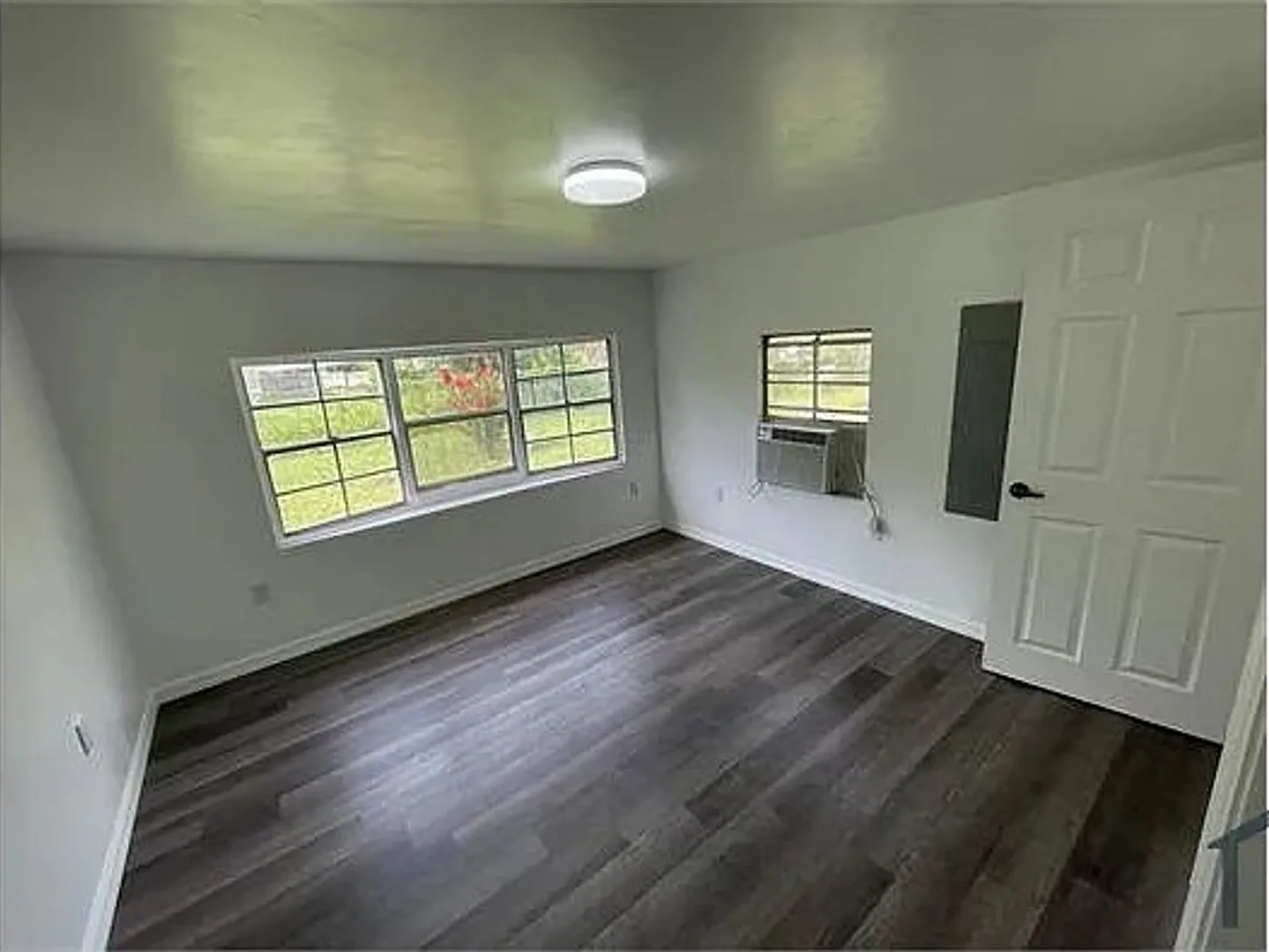 Charming Lakeland Home with Modern Touches — Photo 2