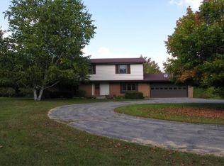 W664 Kearney Rd, Burlington, WI 53105