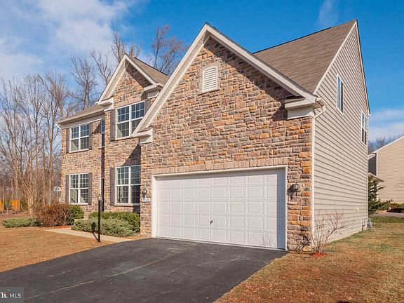 2nd image of 3048 American Eagle Blvd
