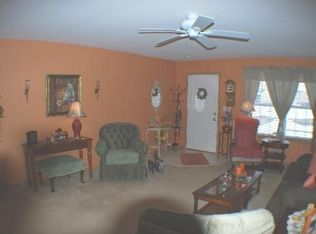 21445 Loch Ln, Crest Hill, IL 60403