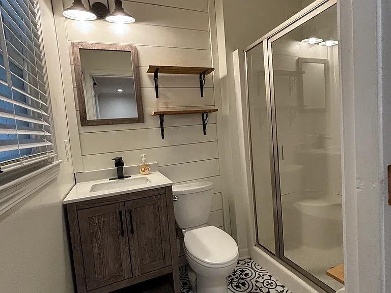 3564 Camelot Dr — Photo 14