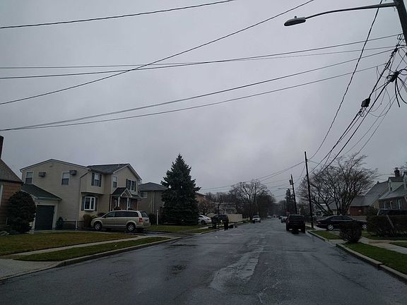 5th image of 2330 Oxford St