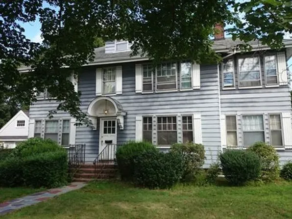 8 Hammondswood Rd, Chestnut Hill, MA