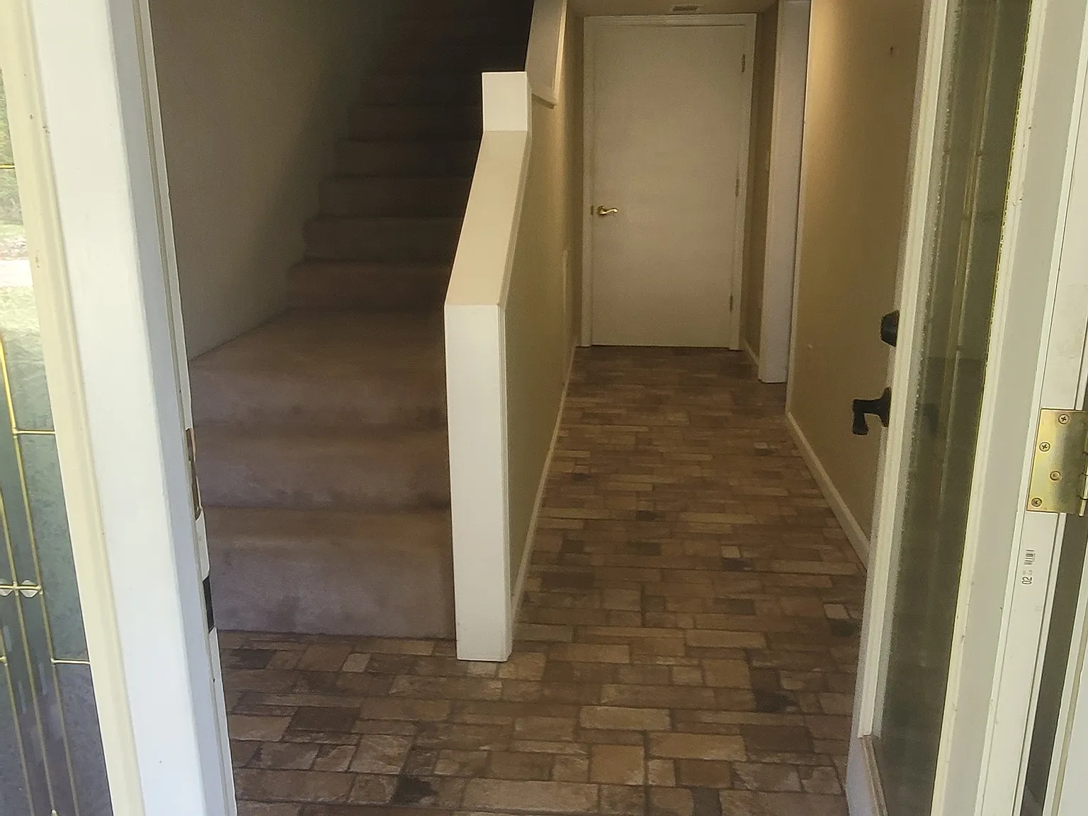 3 bed, 3.5 bath, 2448 sqft, $1,800 — Photo 3