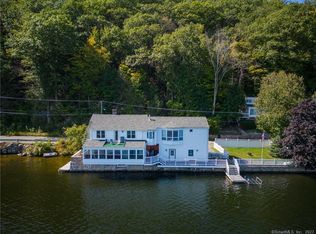 306 W Wakefield Blvd, Winsted, CT 06098