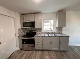 143 Hickory St #2B, Norwich, CT 06360