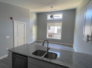 72 Northfield Dr #102, Dover, NH 03820