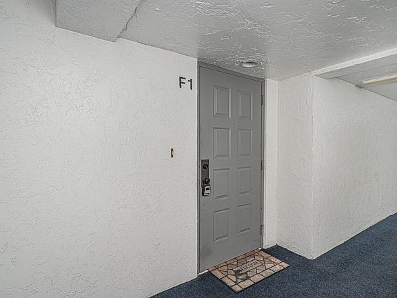3rd image of 2510 SE Anchorage Cove #F-1