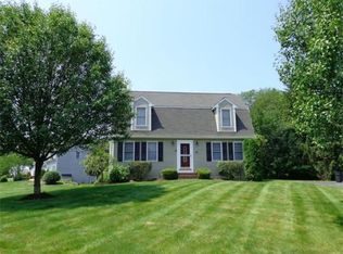 36 Perez St, Attleboro, MA 02703