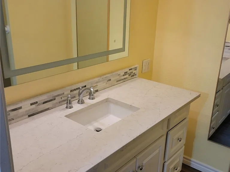 1000 Hereford St — Photo 15