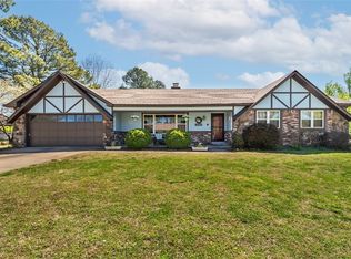 2504 W Marquette Rd, Rogers, AR 72758