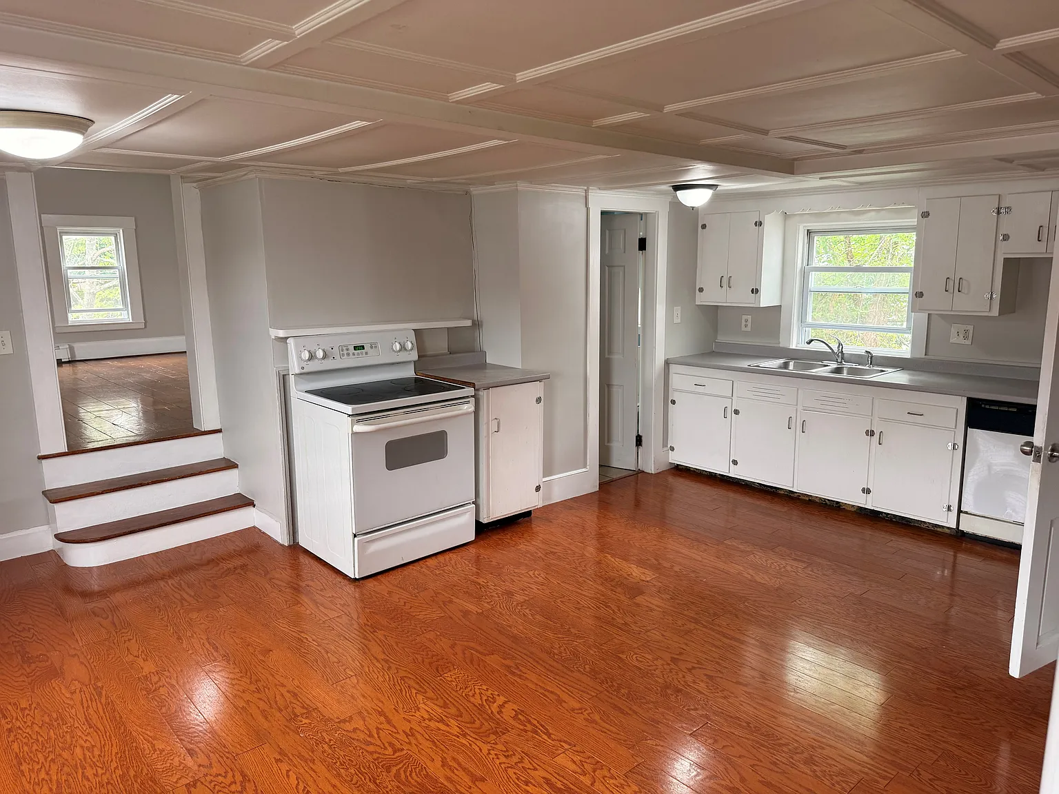 2 bed, 1200 sqft, $1,850 — Photo 3