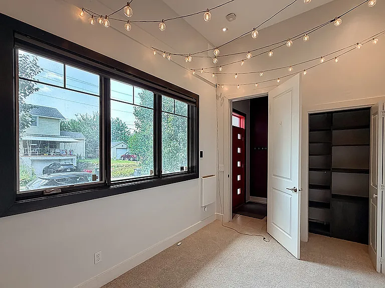 Main Level, 3rd Bedroom w/ Full Bath Area
