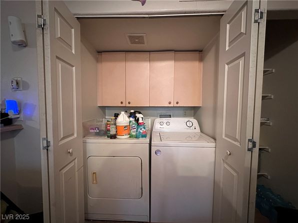 north-las-vegas-nevada-447297631 picture