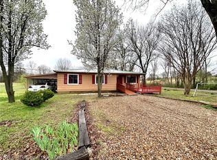 1702 Barnes St, Pocola, OK 74902