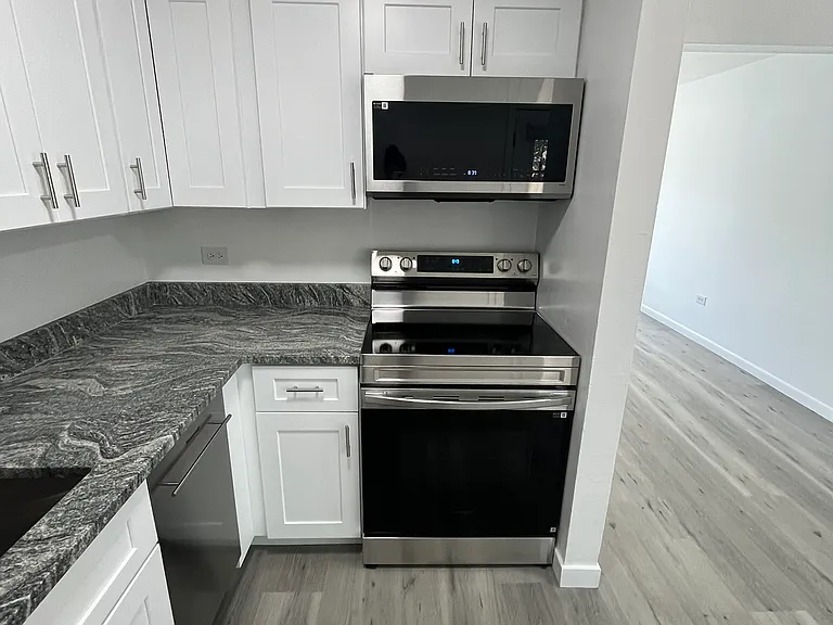 Oak North Apartments — Photo 45