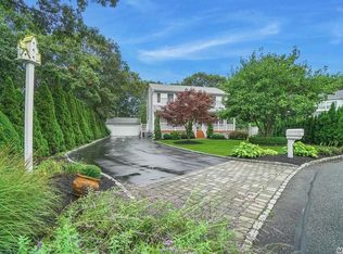 57 Gaetano Ln, Coram, NY 11727