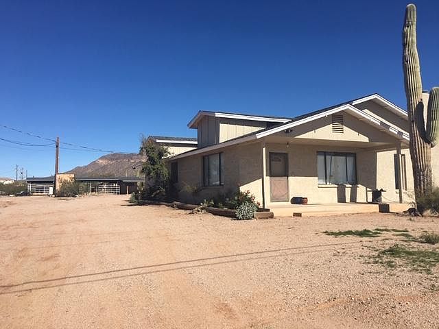 1st image of 1505 N 104th St