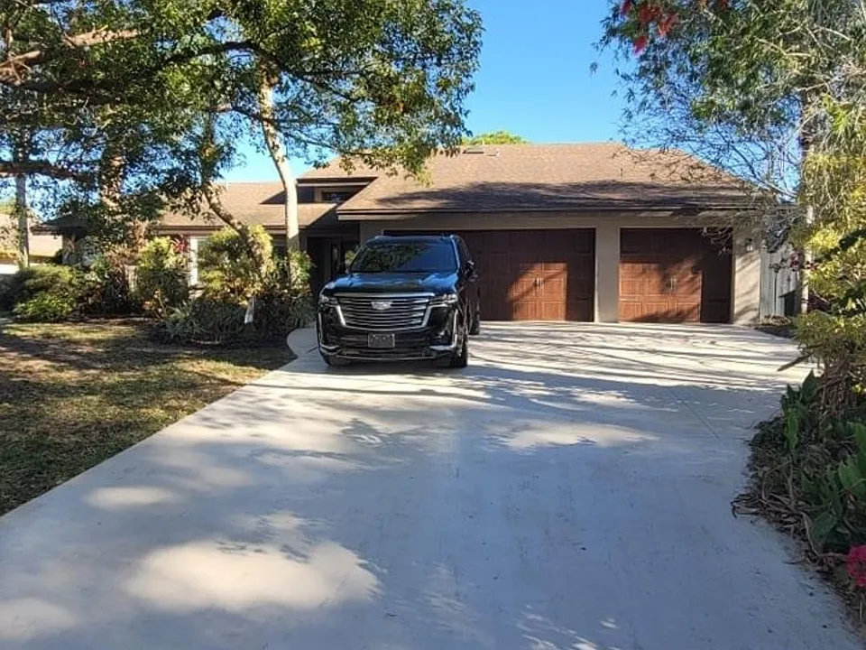 3953 Prairie Dunes Dr