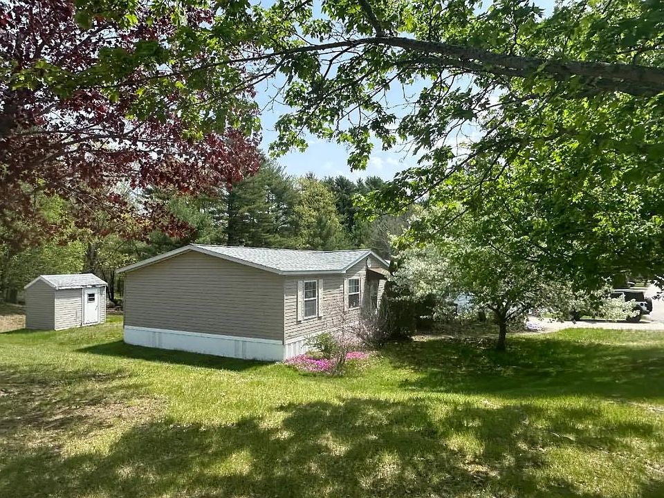 1st image of 2 Sagamore Lane