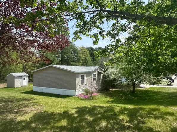 2 Sagamore Lane, Rochester, NH 03867