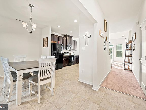3rd image of 37027 Fairway Dr