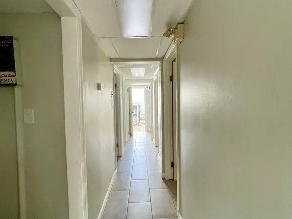 526 42nd Street image 4 of 18