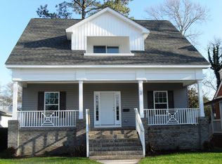 208 N 4th St, Hampton, VA 23664