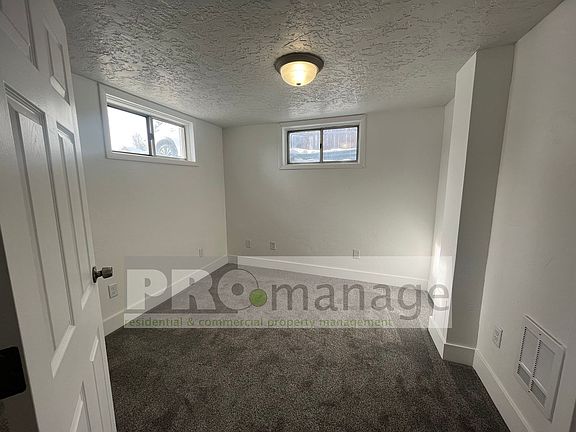 3rd image of 160 W 14th St #1/2