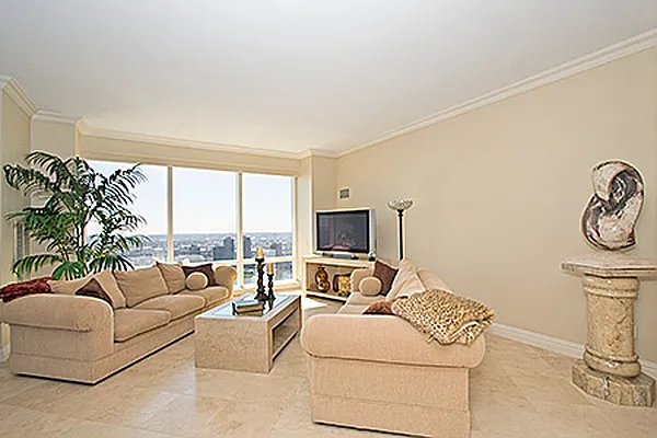 Sold by Trump International Realty | media 13