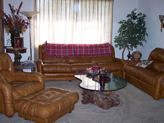 4th image of 195 Lynn Dr