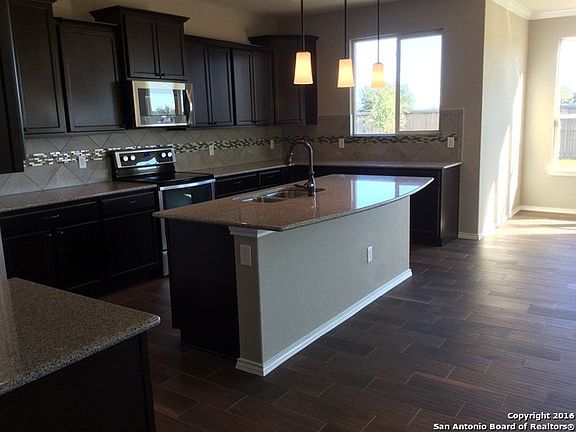 2nd image of 27407 Camino Tower