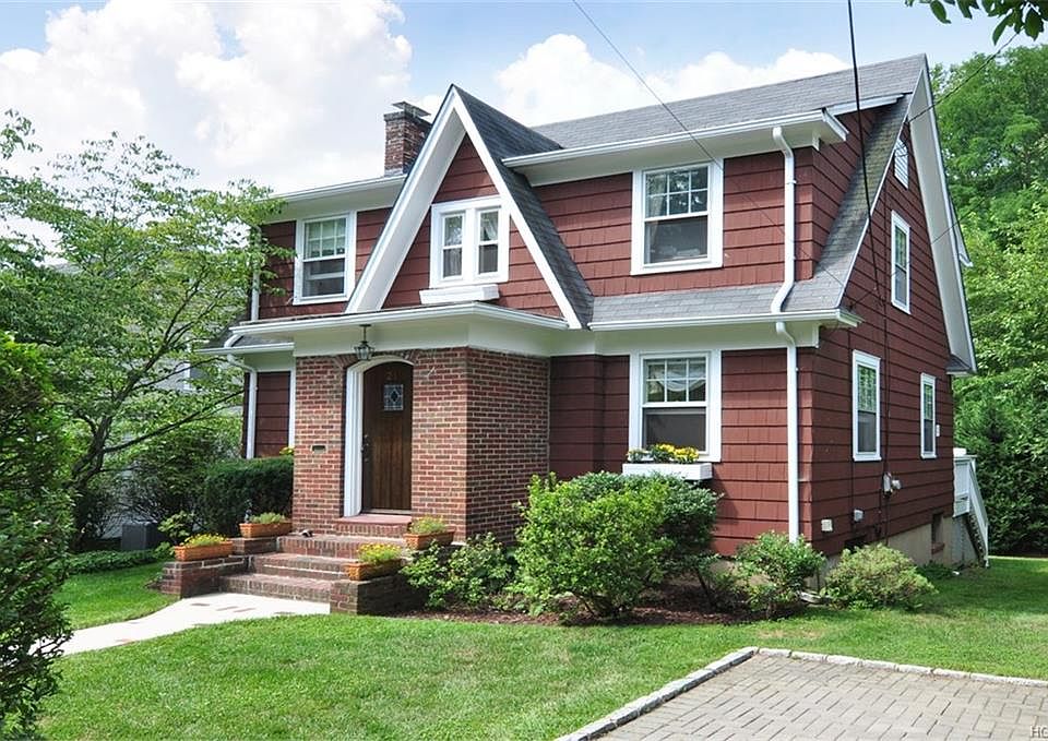 1st image of 21 Croton Ave