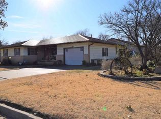 2018 N 3rd St, Enid, OK 73701