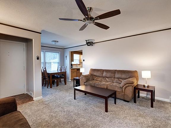 3rd image of 29844 Grand Blvd
