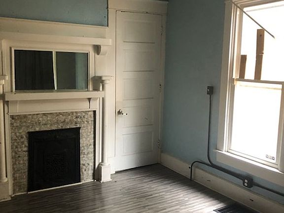 3rd image of 269 N Richland St