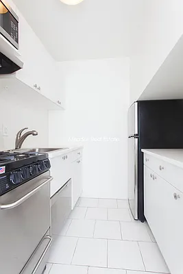 Rented by Mirador Real Estate | media 16