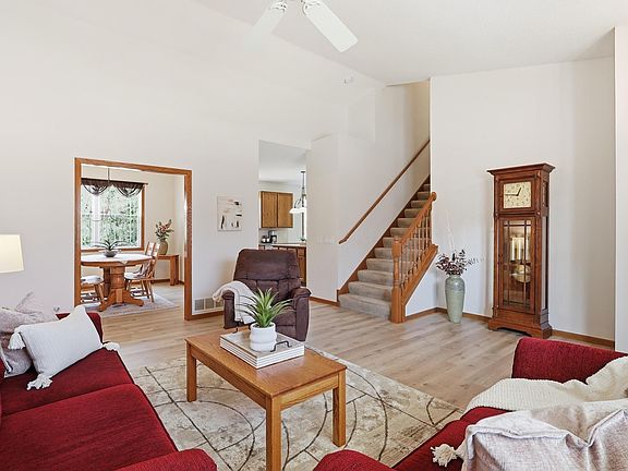 3rd image of 3420 N View Bay
