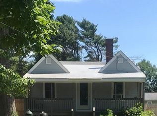 5 Howland Ave, Dartmouth, MA 02748
