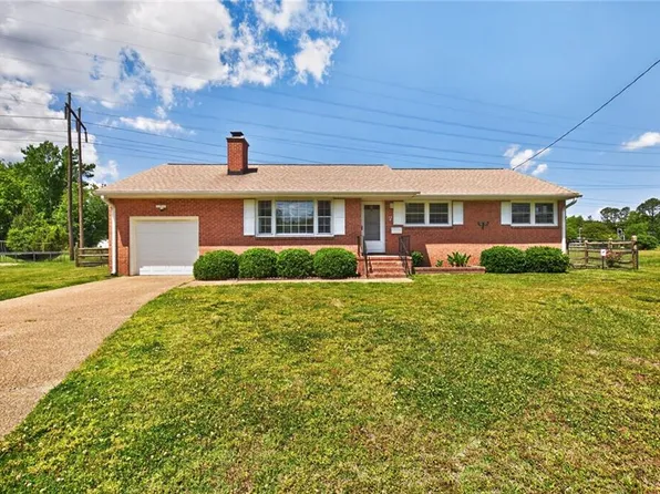 7 Vera Cir, Newport News, VA 23601