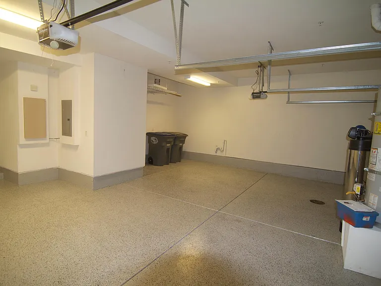 3104 Roia Ln — Photo 31