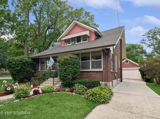 352 N Worth Ave, Elgin, IL 60123