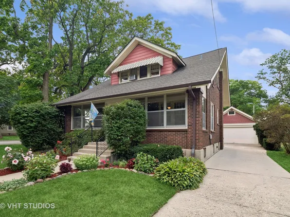 352 N Worth Ave, Elgin, IL 60123