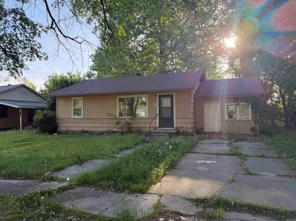 651 Laughrun Dr, Forrest City, AR 72335