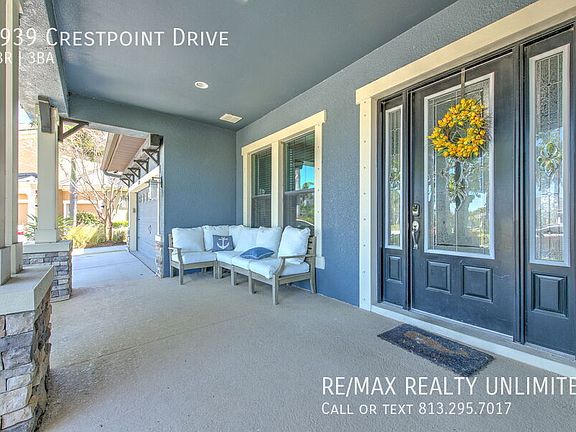 3rd image of 6939 Crestpoint Dr